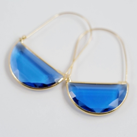 Minimalist royal blue glass dangle earrings; nwot - Picture 2 of 5